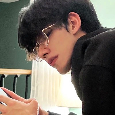 头像男生2025最火
