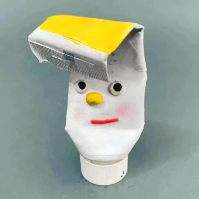 头像越怪本人越帅微信头像