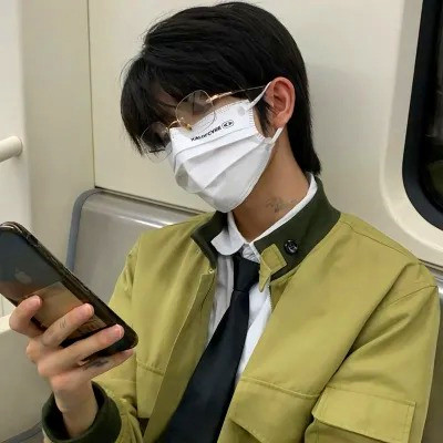 2025真人男头像图片
