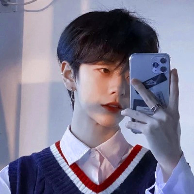 2025真人男头像图片