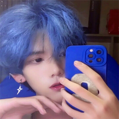 2025真人男头像图片