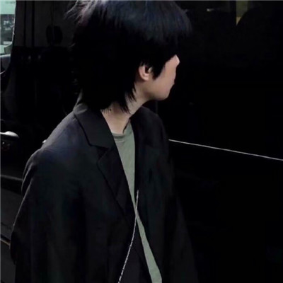 2025霸气男头像图片