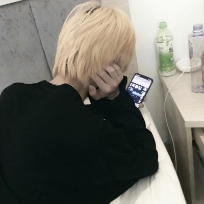 2025最新男生头像图片