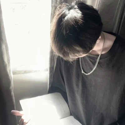 2025最新男生头像图片