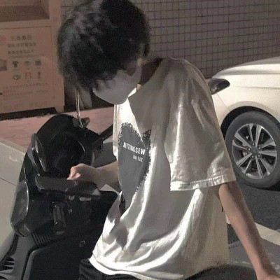 2025最新男生头像图片