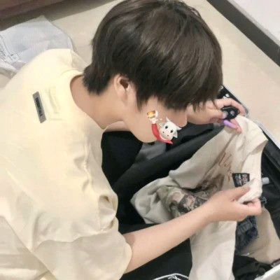 2025最新男生头像图片