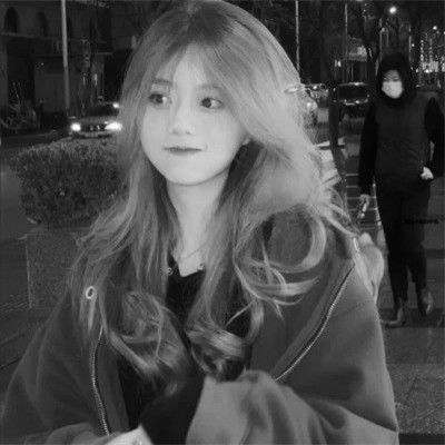 可爱黑白女头图片