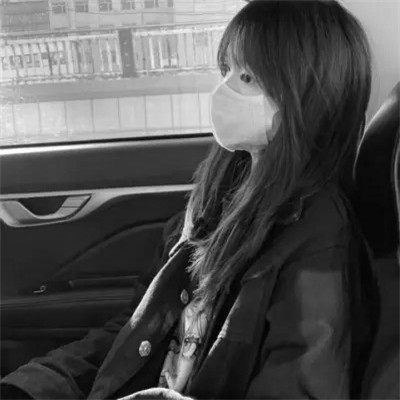 可爱黑白女头图片