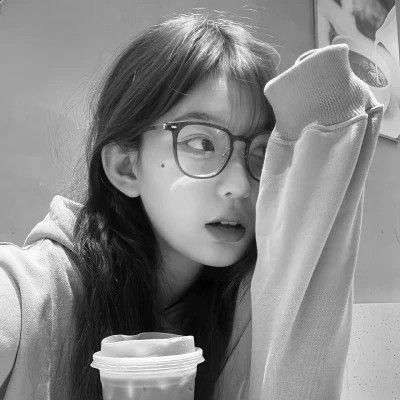 可爱黑白女头图片