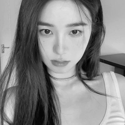 可爱黑白女头图片