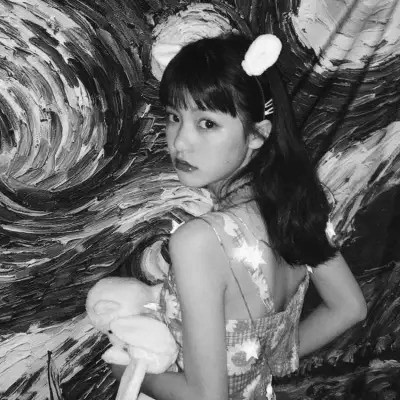 头象图片女黑白真人可爱
