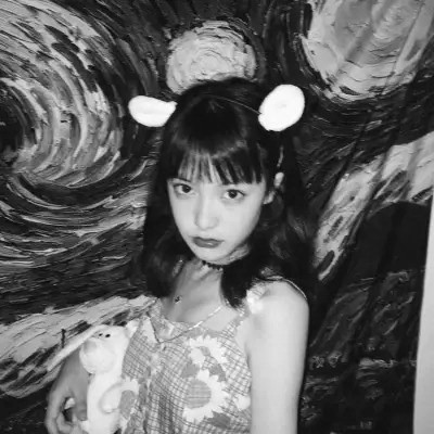 头象图片女黑白真人可爱