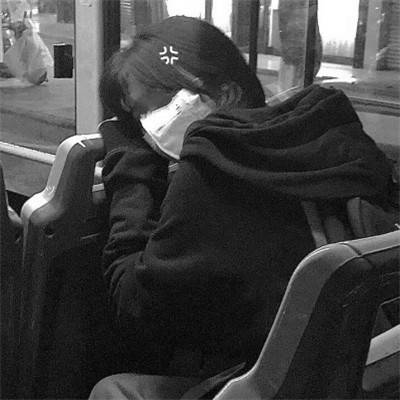 头象图片女黑白真人可爱