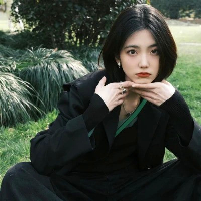 阳光可爱女生头像图片