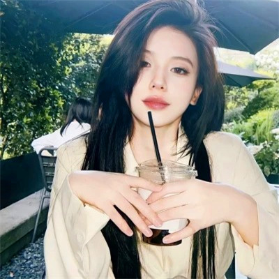 阳光可爱女生头像图片