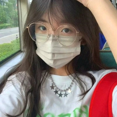 阳光可爱女生头像图片