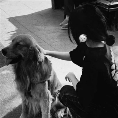 黑白高清女生可爱头像真人图片