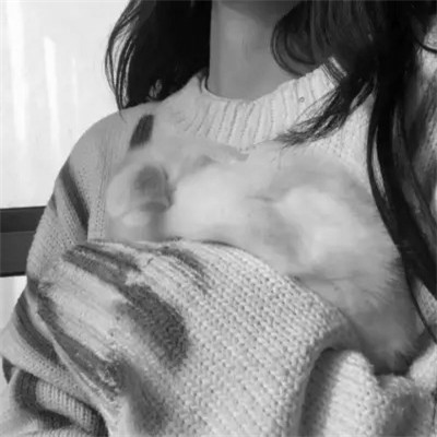 黑白高清女生可爱头像真人图片