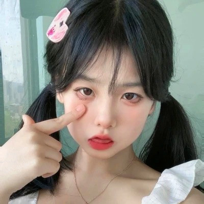 2025最新头像可爱女生图片