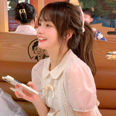 2025最新头像可爱女生图片