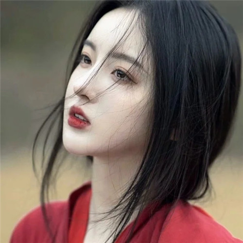 2025年最火女生微信头像图片