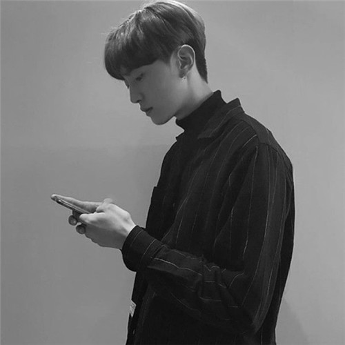 黑白男生头像高冷气质高清图片