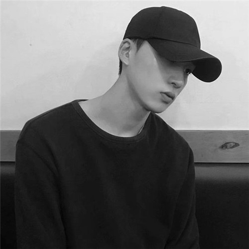 黑白男生头像高冷气质高清图片