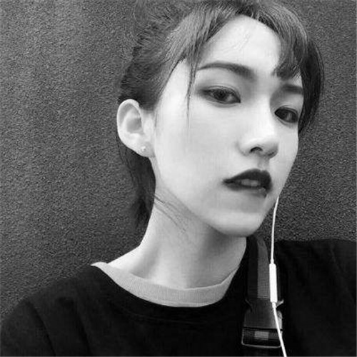 女生冷酷无情霸气黑白头像图片