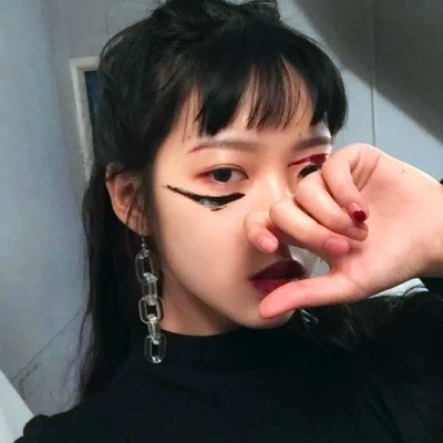2025最火爆微信头像女生可爱真人图片