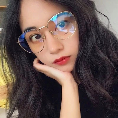 2025最火爆微信头像女生可爱真人图片