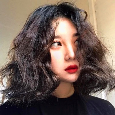 2025最火爆微信头像女生可爱真人图片