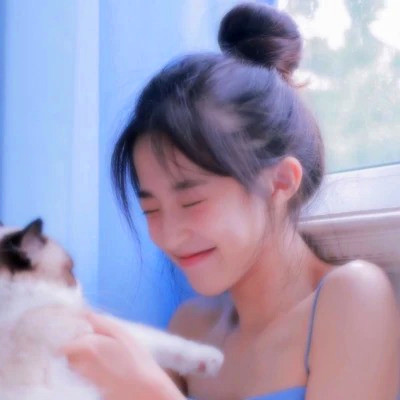 2025最火爆微信头像女生可爱真人图片