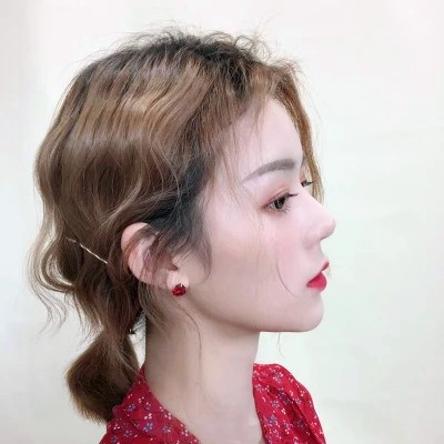 2025最火爆微信头像女生可爱真人图片