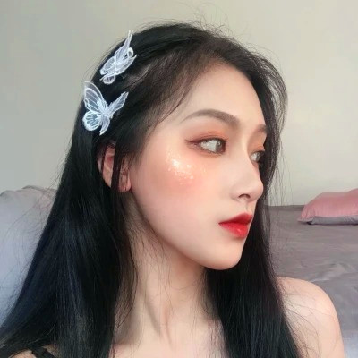 2025最火爆微信头像女生可爱真人图片