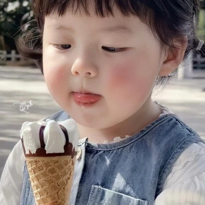 2025最火可爱搞怪萌娃头像图片