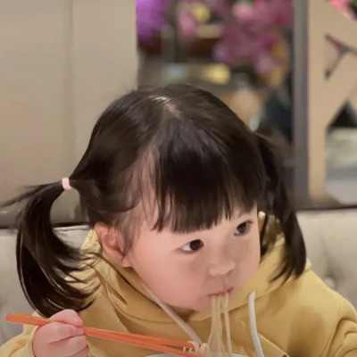 2025最火可爱搞怪萌娃头像图片