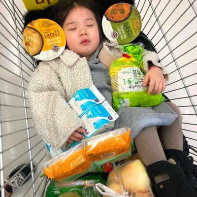 2025最潮最火小孩头像图片