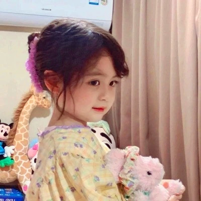 2025最潮最火小孩头像图片