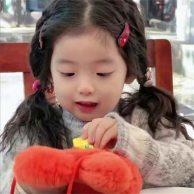 2025最潮最火小孩头像图片