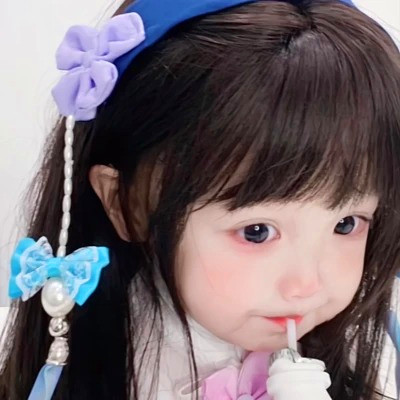 2025最潮最火小孩头像图片