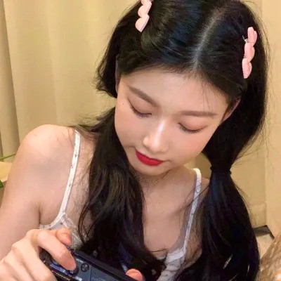 2025头像高级女生高清图片