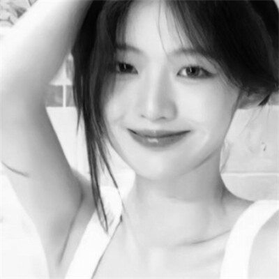 QQ黑白头像女生高级高清图片