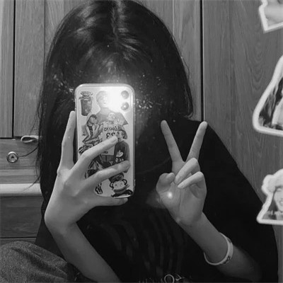 QQ黑白头像女生高级高清图片