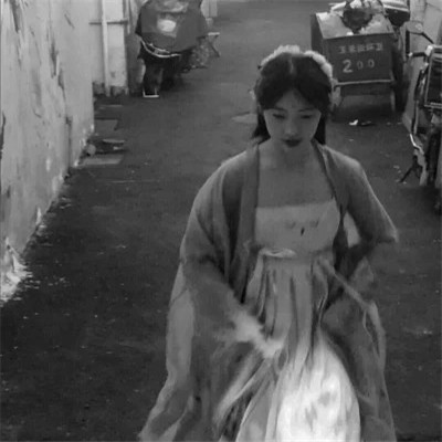 QQ黑白头像女生高级高清图片