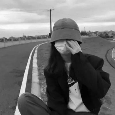 QQ黑白头像女生高级高清图片