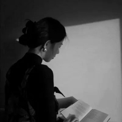 QQ黑白头像女生高级高清图片