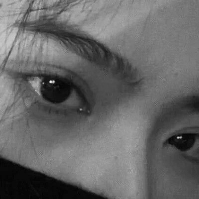 QQ黑白头像女生高级高清图片