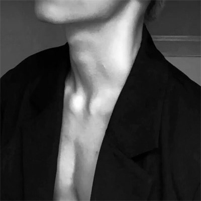 男生头像高级真人黑白图片