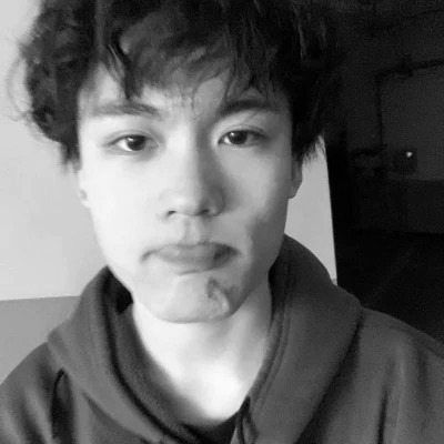 男生头像高级真人黑白图片