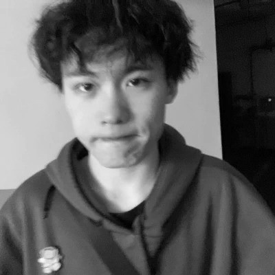 男生头像高级真人黑白图片